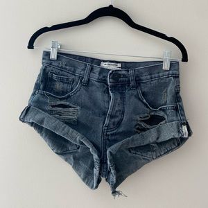 One Teaspoon Denim Bandits Shorts. SIZE 22 in 1TSP
